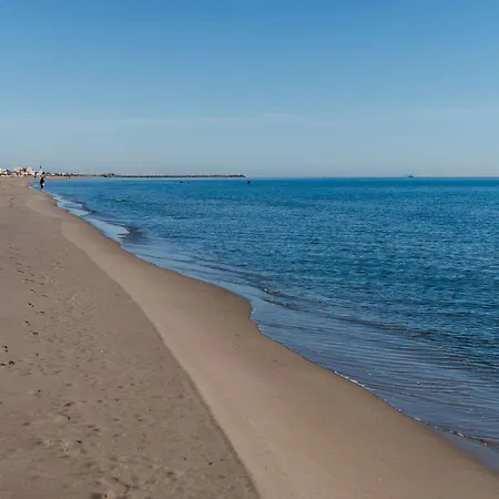 Apartamento T3 A 300m De La Plage, Balcons, Parking, Proche Commerces, Narbonne-plage - Fr-1-409-169