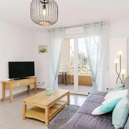 דירה T3 A 300m De La Plage, Balcons, Parking, Proche Commerces, Narbonne-plage - Fr-1-409-169 *